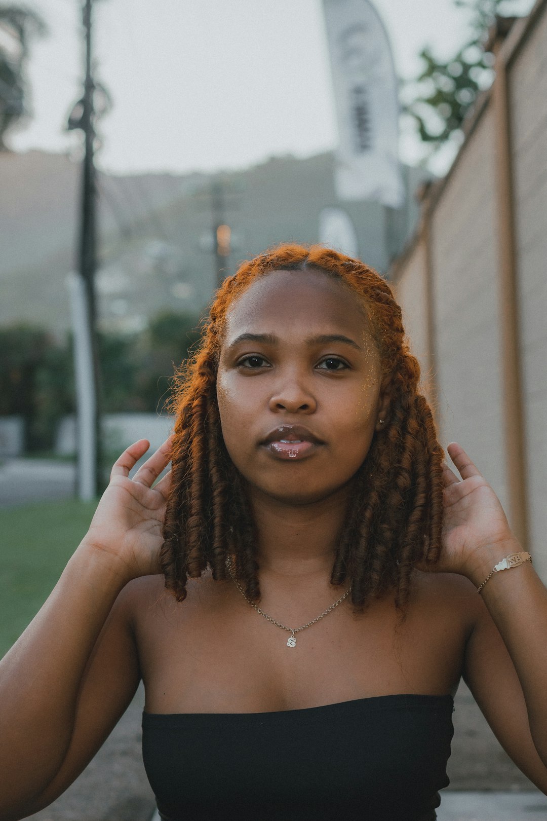 Warum Menschen hinter einem Bildschirm schneller auftauen